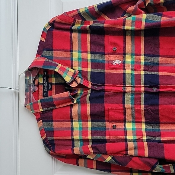 U.S. Polo Assn. Men's Plaid Button Up Long Sleeve Shirt - Picture 4 of 12